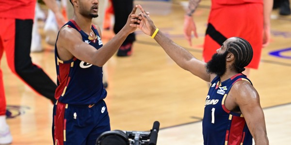 九游娱乐登录入口-NBA彩经：老鹰击败尼克斯 猛龙主场力拼骑士 掘金客场擒森林狼