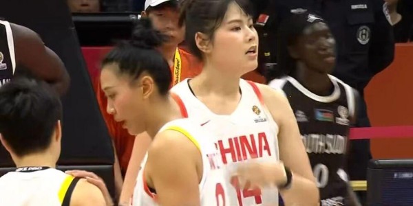 九游娱乐官方网站-中国女篮86-76力克非洲劲旅，王思雨17+5+4宝刀不老，张子宇11+5